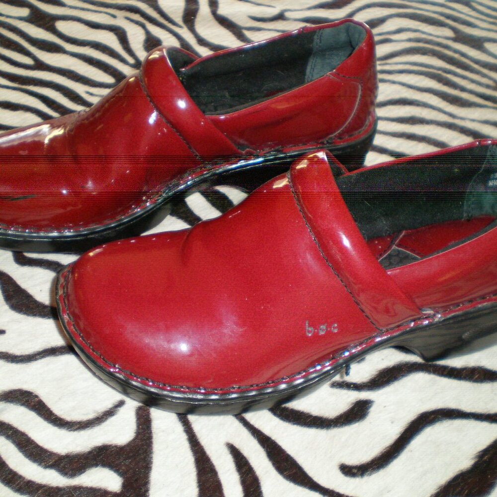 BOC BORN Dark Wine Red Shoes Clogs, 8/39 M/W Never Worn NWOT
